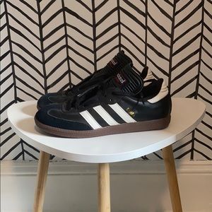 Men’s Adidas Samba CLASSIC